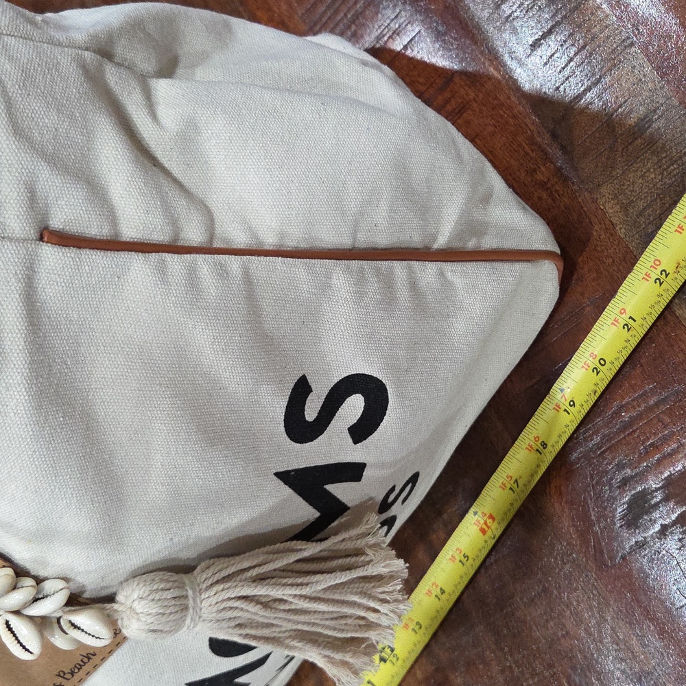 Magid Tan and Cream Tote with Playful Print GOOD MOMS SAY BAD WORDS   NWT - Picture 6 of 10